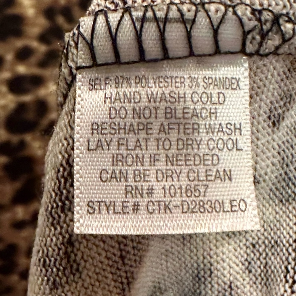 ⭐️NWOT Color Thread Leopard Print Dress⭐️ - Picture 6 of 6